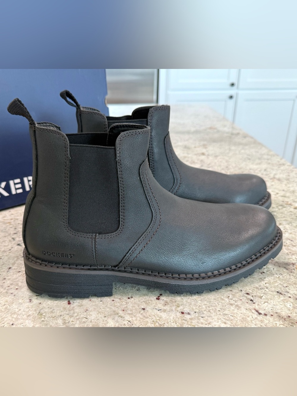 Dockers Truman Plain Toe Chelsea Boots (NIB)